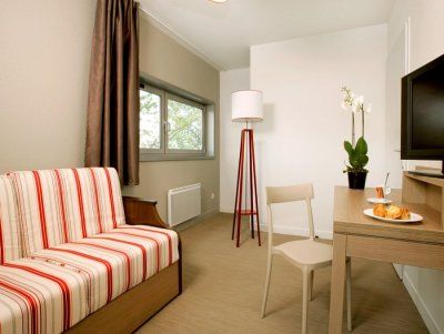 Comfort Suites Cannes Mandelieu Exterior foto