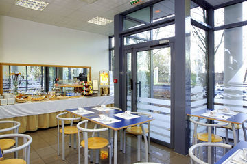 Comfort Suites Cannes Mandelieu Exterior foto